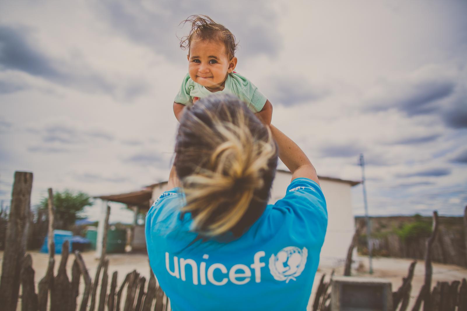 UNICEF E OMS revelam que a pandemia resultou em grandes interrupções nos serviços de saúde