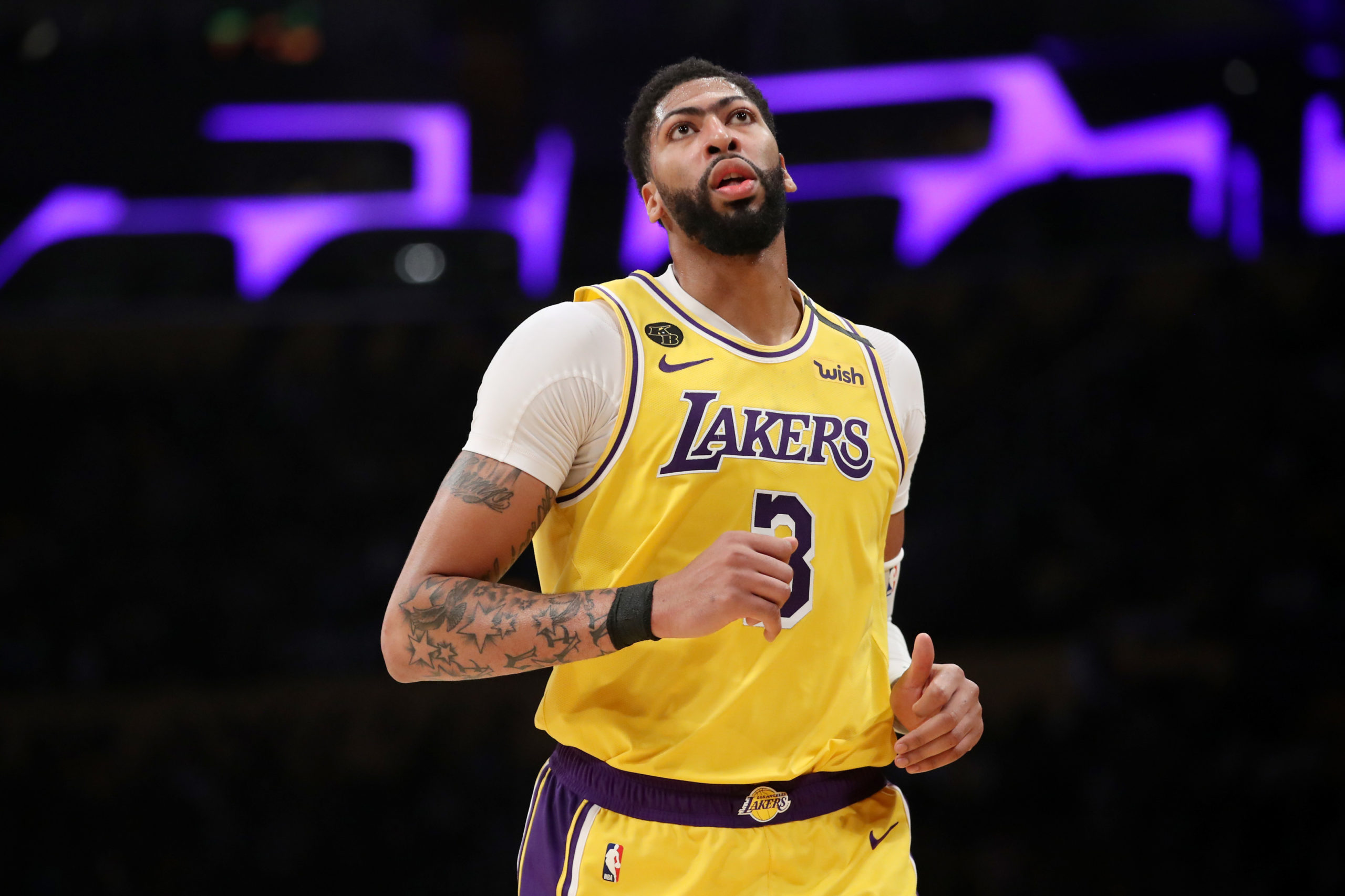 Los Angeles Lakers chega à final e Anthony Davis comemora