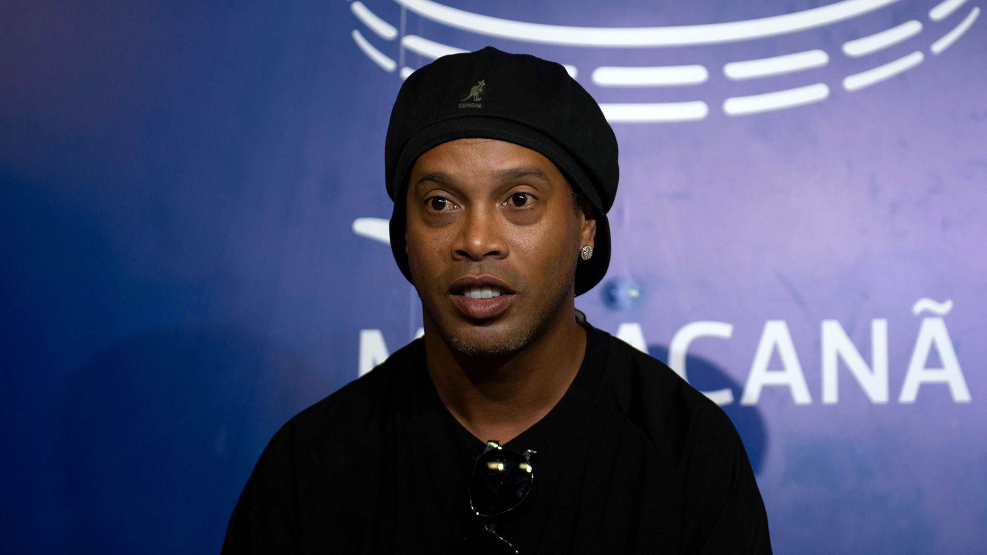 Ex- jogador Ronaldinho Gaúcho testou positivo para Covid-19