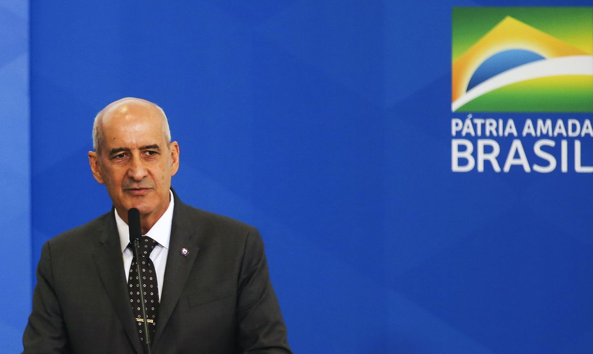 Ministro Luiz Eduardo Ramos testa positivo para covid-19