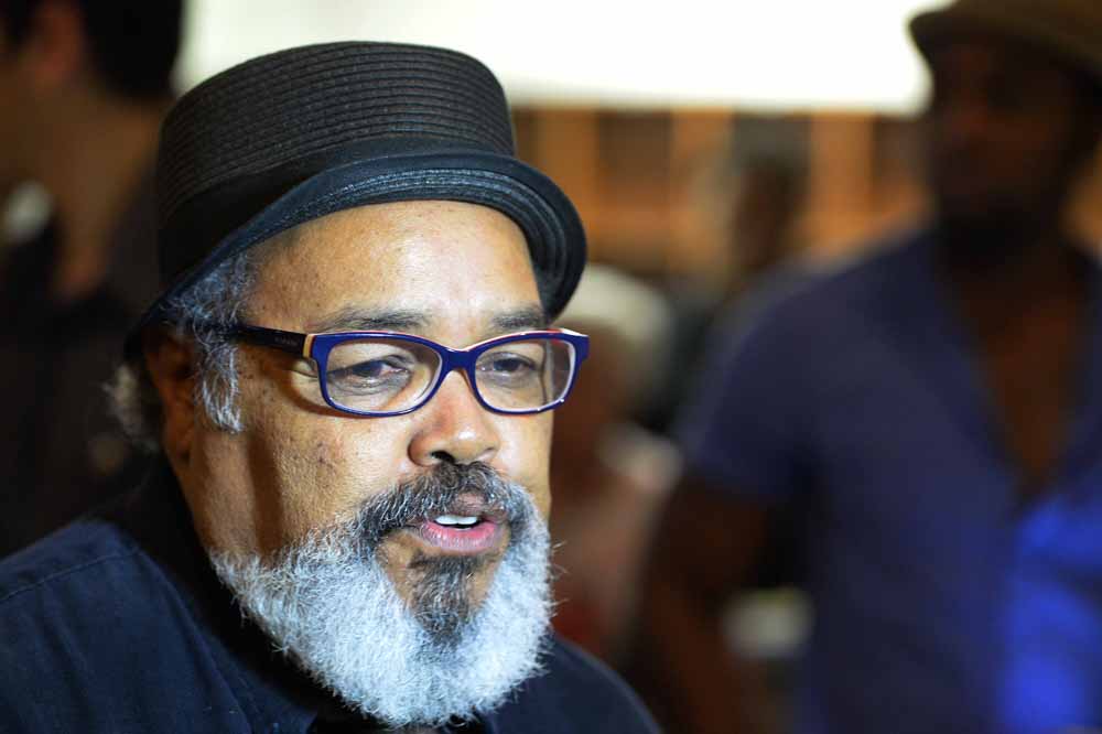 Jorge Aragão passa mal e é internado em São Paulo