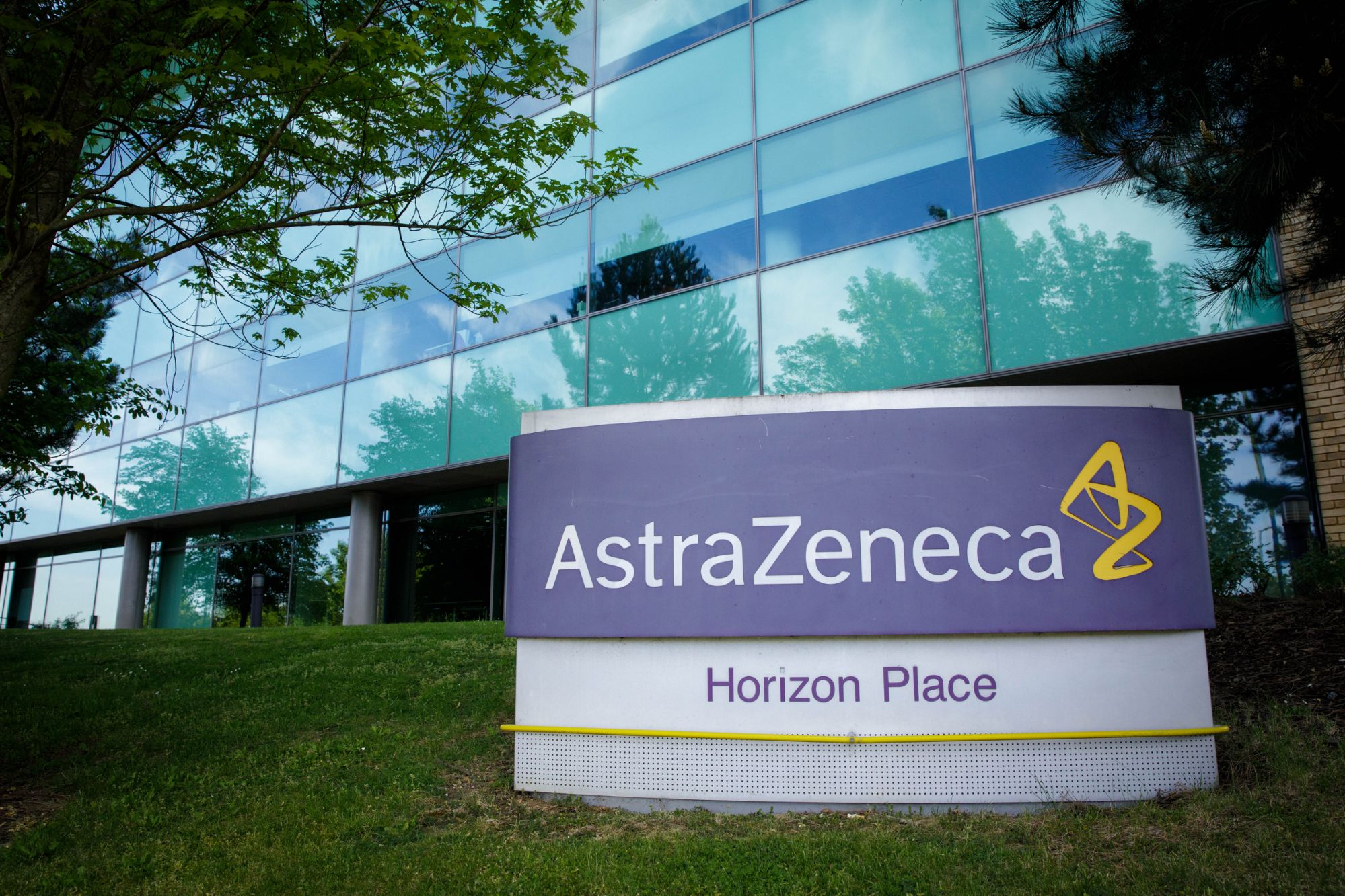 AstraZeneca vende antigo remédio de sucesso para o colesterol por US $ 320 milhões