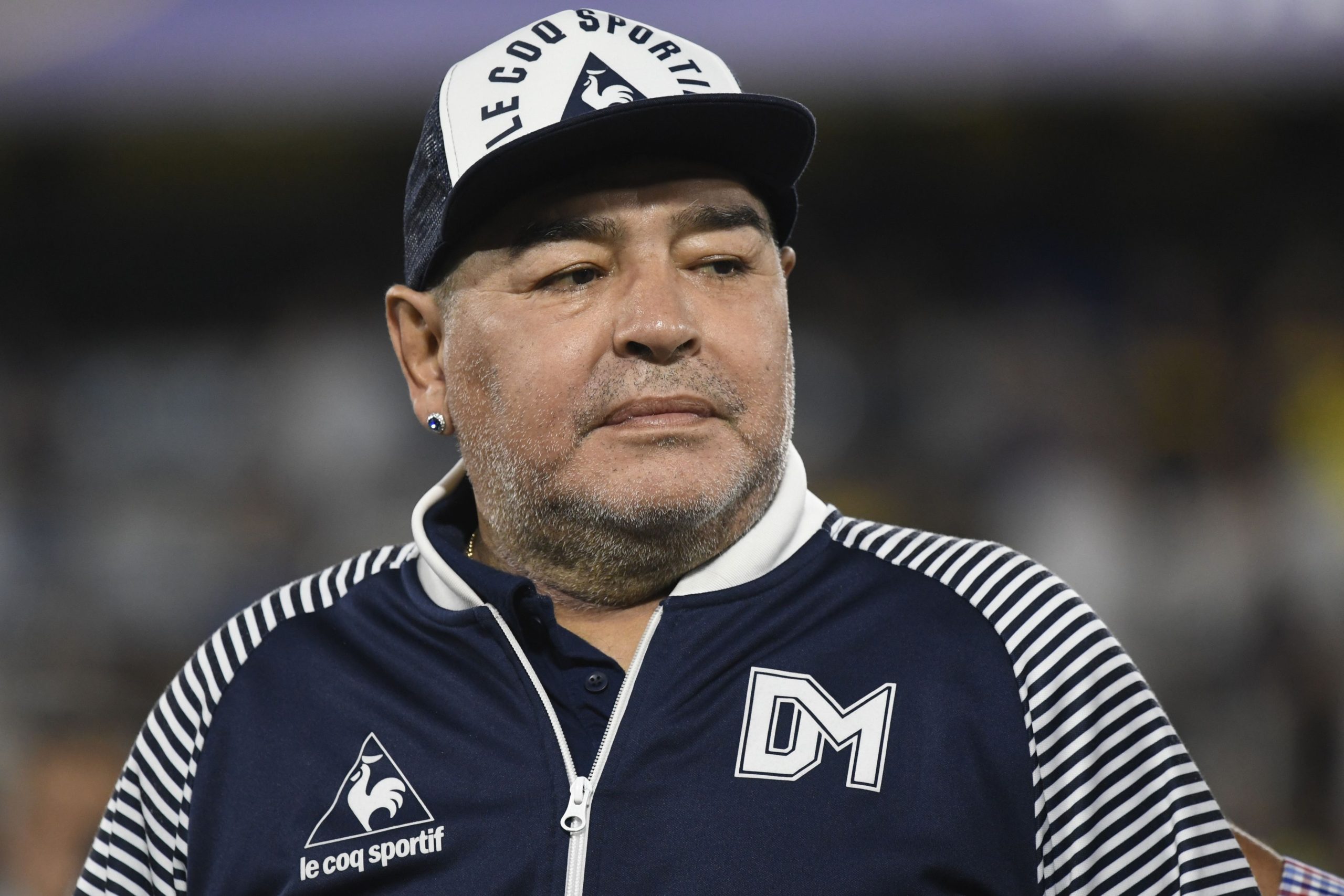 Maradona será operado nesta noite de um hematoma subdural na Argentina