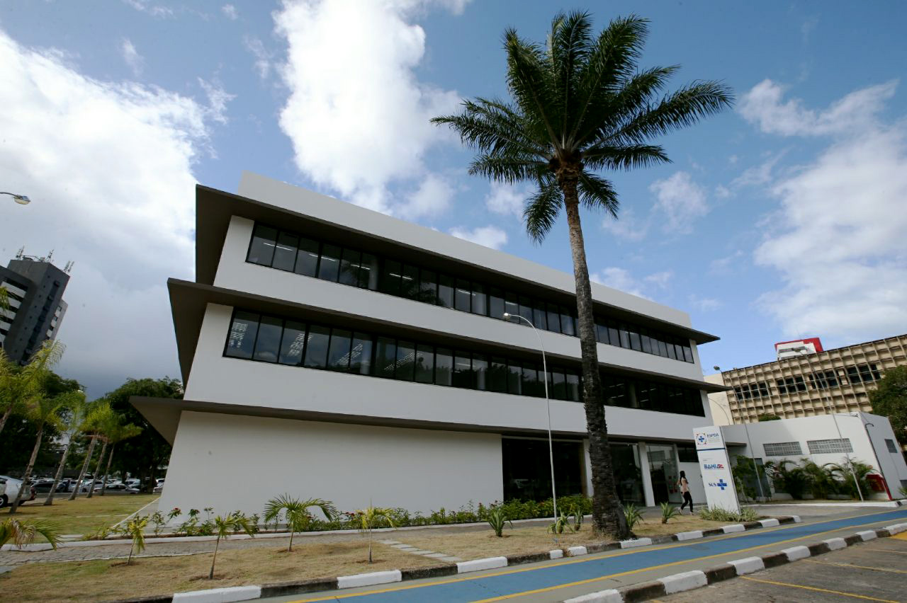 Prefeitura firma parceria com Escola de Saúde Pública para ampliar número de residentes médicos