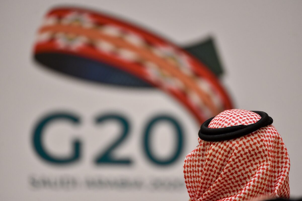 G20 se compromete a garantir acesso global a vacina contra covid-19