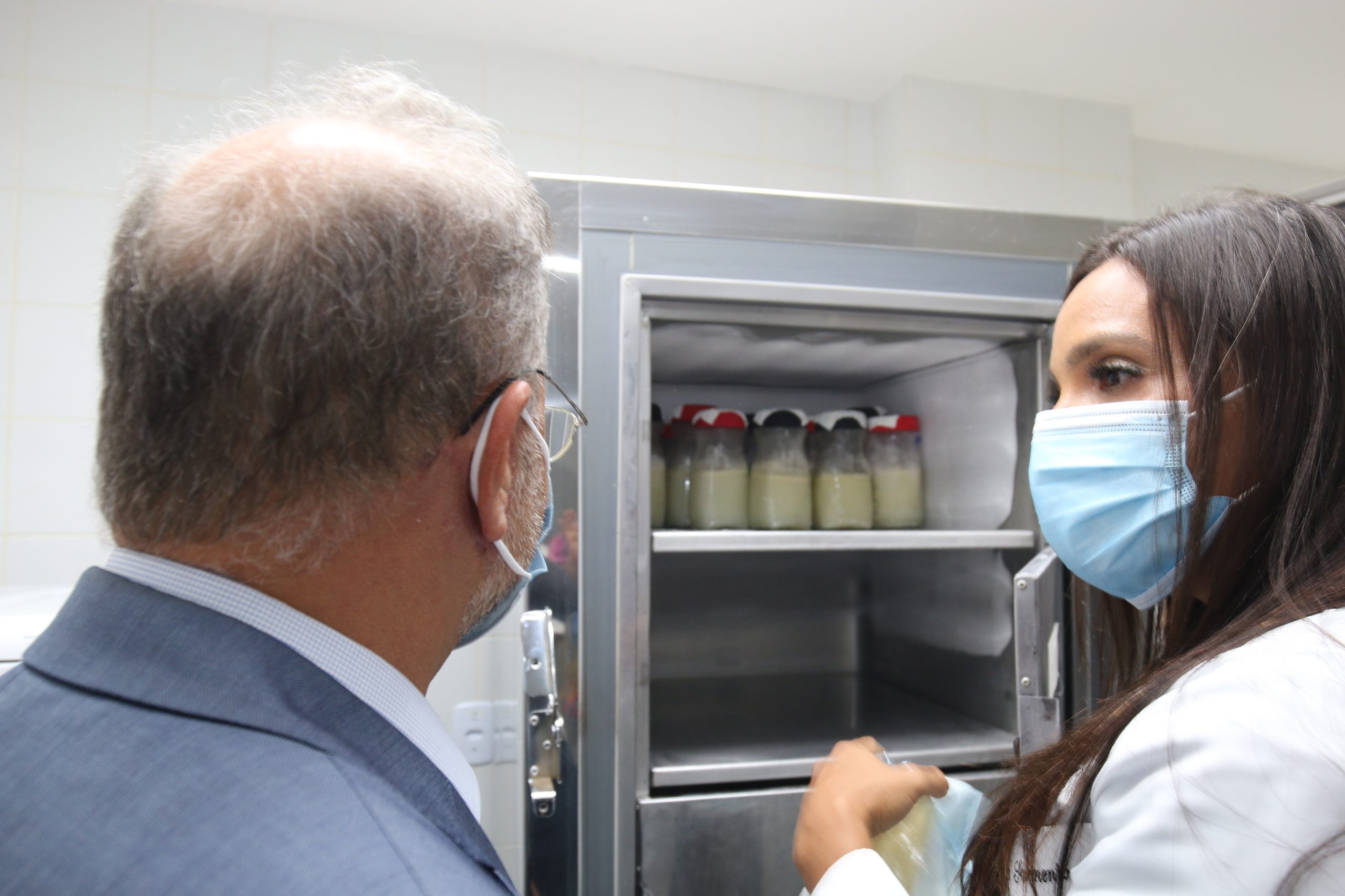 Hospital Roberto Santos promove ações de incentivo à doação de leite humano