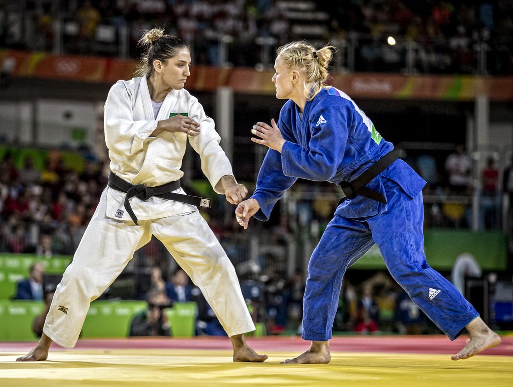 Cirurgia no joelho pode prejudicar judoca Mayra Aguiar nas Olimpíadas