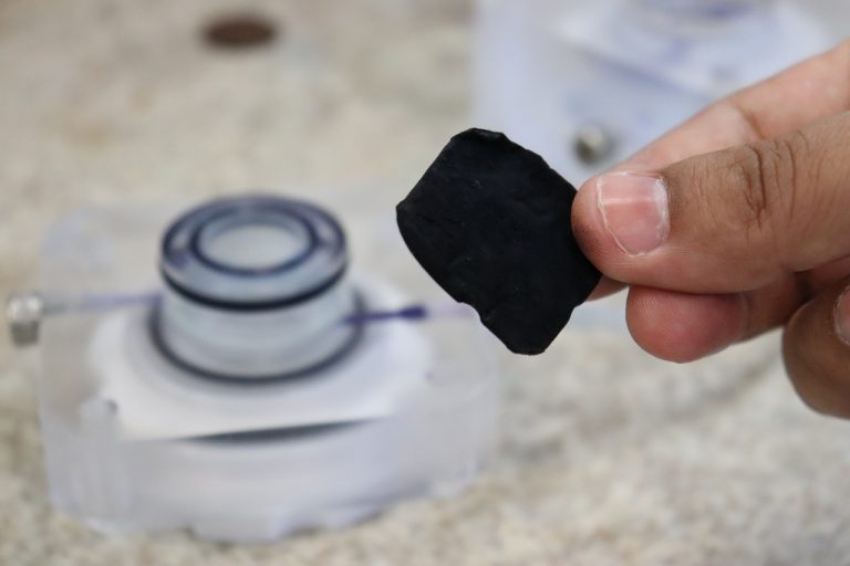 Pesquisadores criam tecnologia para eliminar metal cancerígeno da água