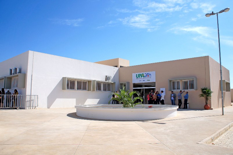 Prefeito de Camaçari anuncia reabertura da UPA dos PHOCs para segunda-feira (27)