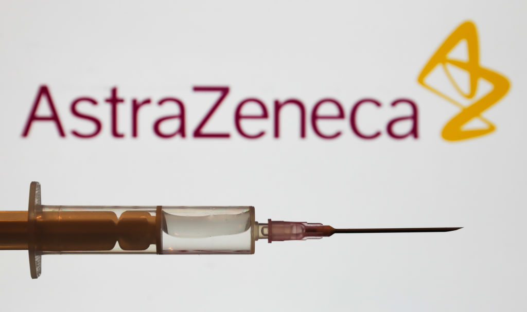 Alemanha não recomenda vacina de Oxford/AstraZeneca para idosos