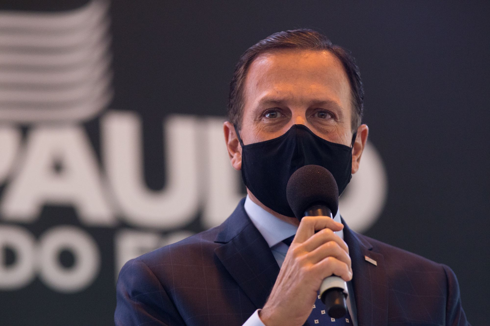 Governo de São Paulo pede a Anvisa uso emergencial da CoronaVac