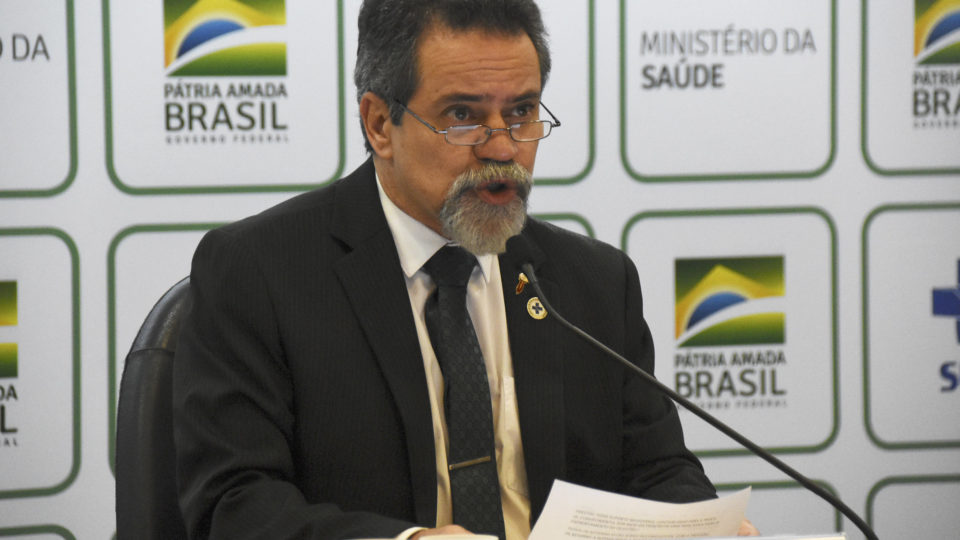 Vacinação contra covid começará ao mesmo tempo em todos os estados, diz ministério