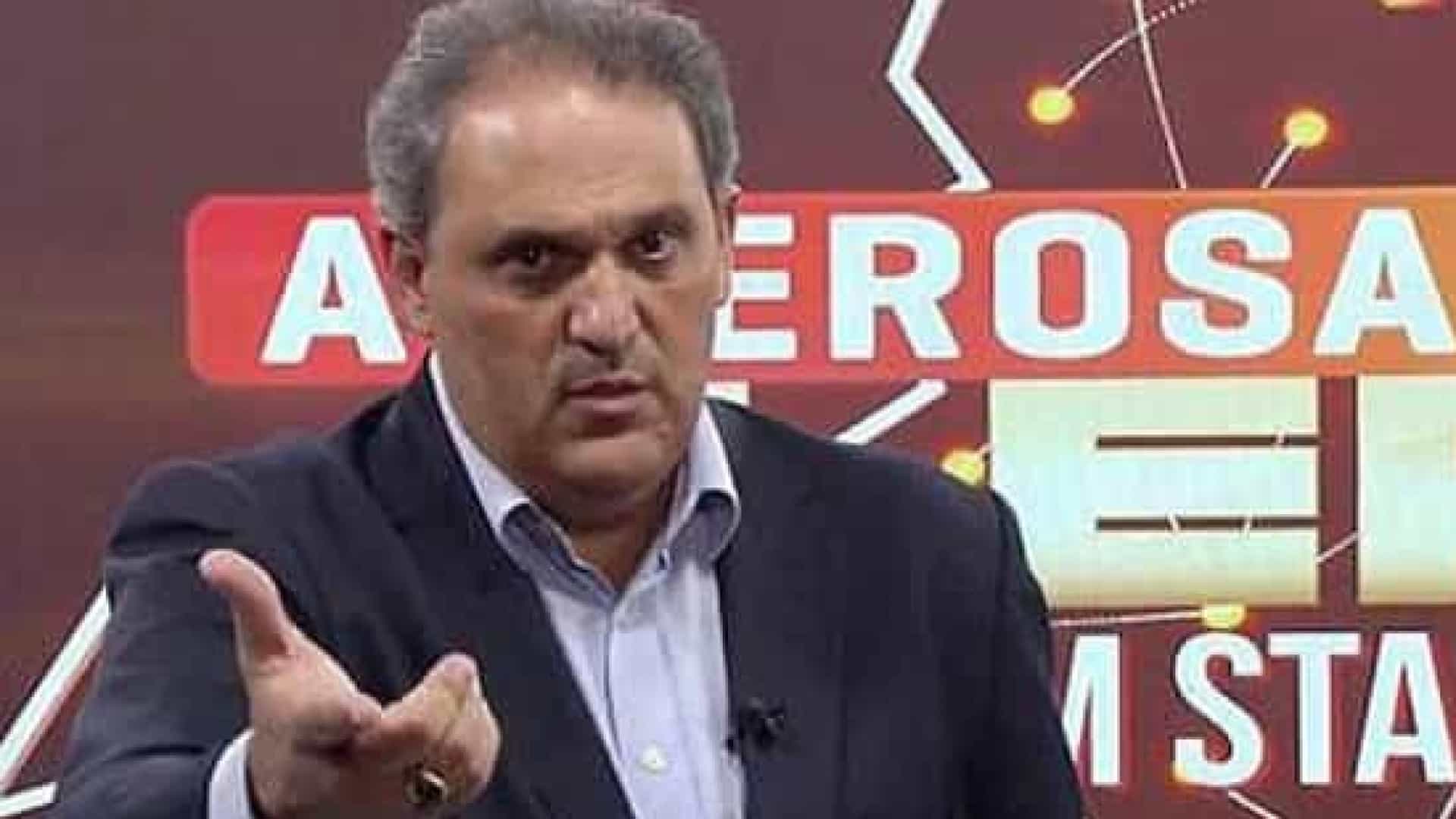 Apresentador do SBT morre aos 49 anos de Covid-19 após minimizar a doença