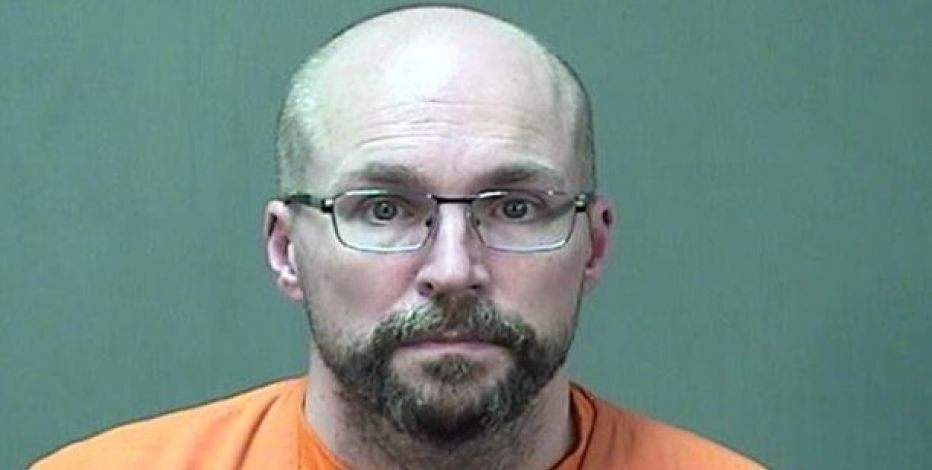 Farmacêutico que destruiu 570 doses de vacina pode ser condenado a pena máxima