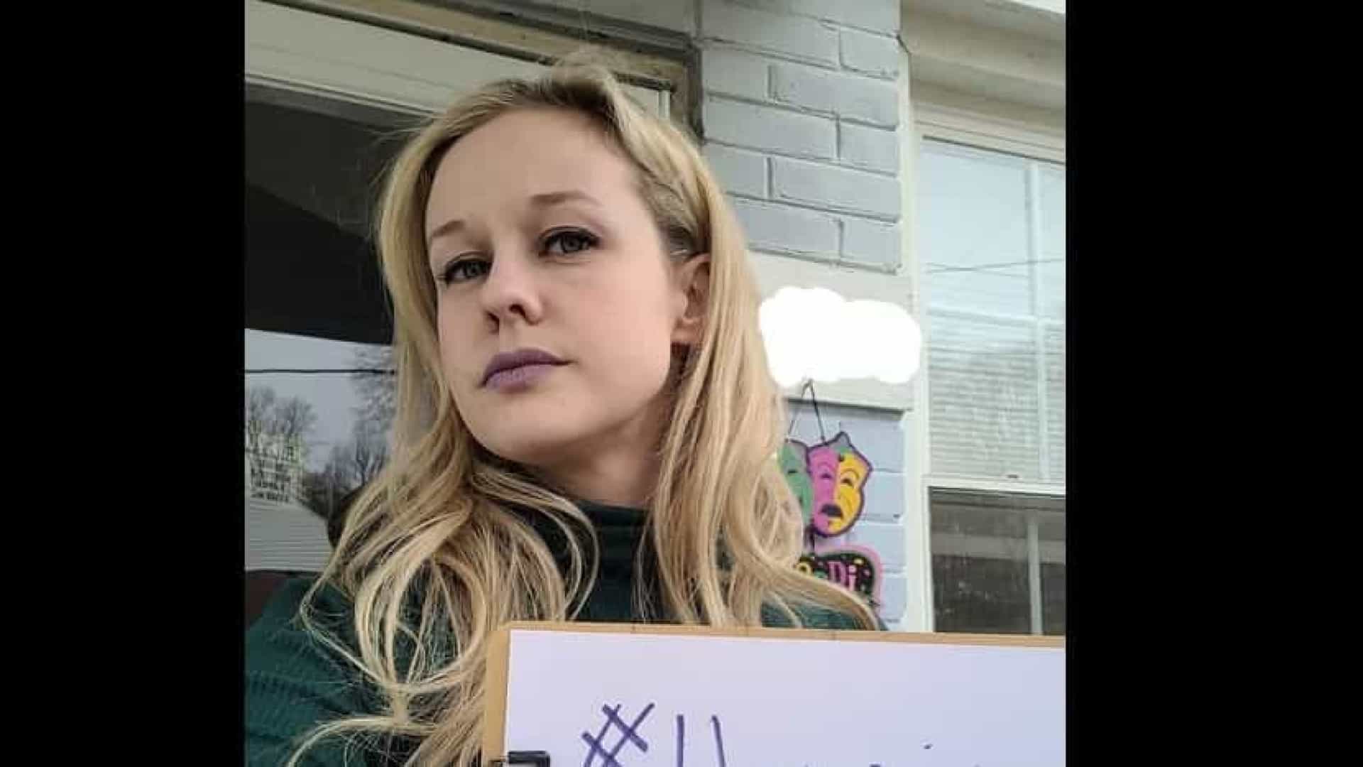 Cientista que se recusou a manipular dados da Covid é presa nos EUA