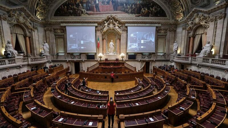 Parlamentares aprovam Eutanásia em Portugal