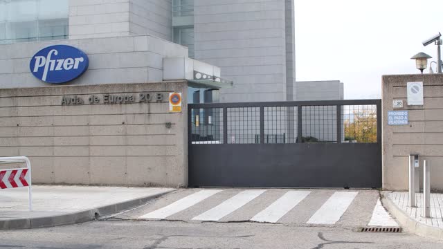 Laboratórios são pressionados por autoridades europeias por atrasos com vacinas