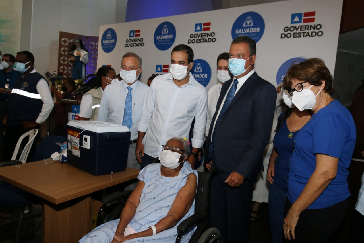 Prefeitura de Salvador estima que 5,3 mil profissionais de saúde sejam vacinados nesta quarta (20)