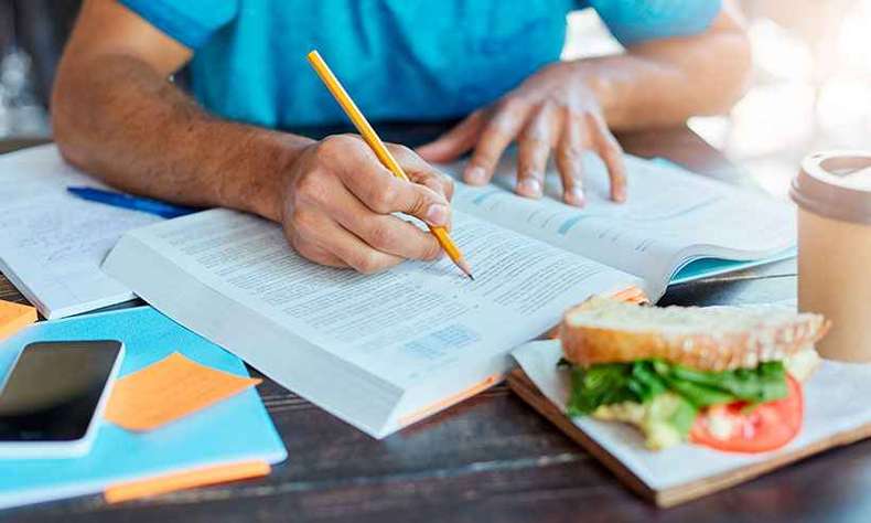 Governo da Bahia  lança edital para contratação de nutricionistas