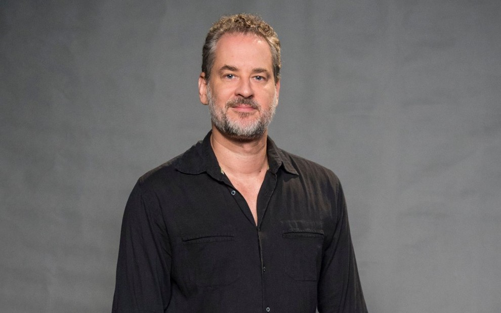 Dan Stulbach tem mãe internada por Covid-19 após perder o pai para a doença