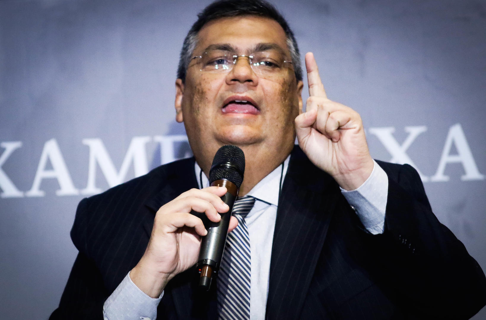 Governo Biden doa hospital de campanha ao governo Flávio Dino