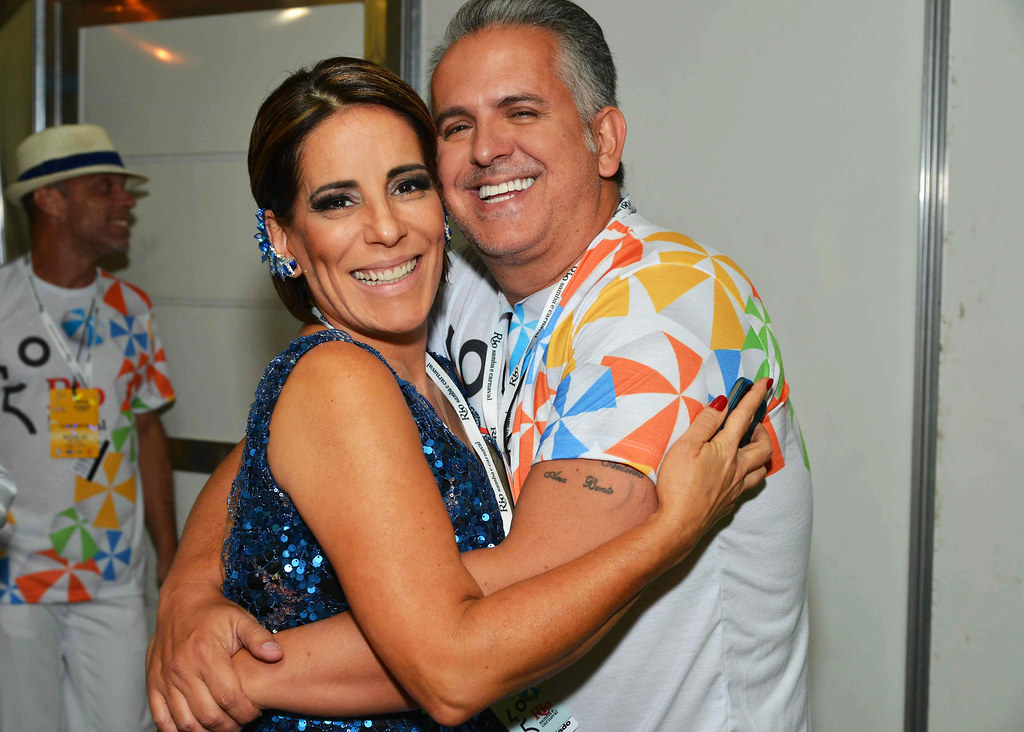 Marido de Glória Pires, cantor Orlando Morais é internado com Covid