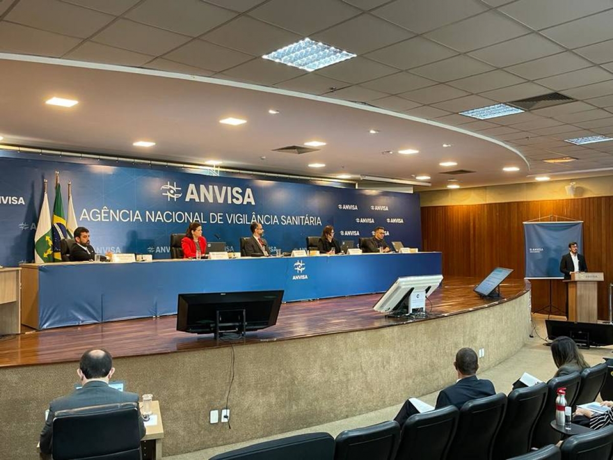 Anvisa aprova uso emergencial de coquetel para tratamento de Covid-19