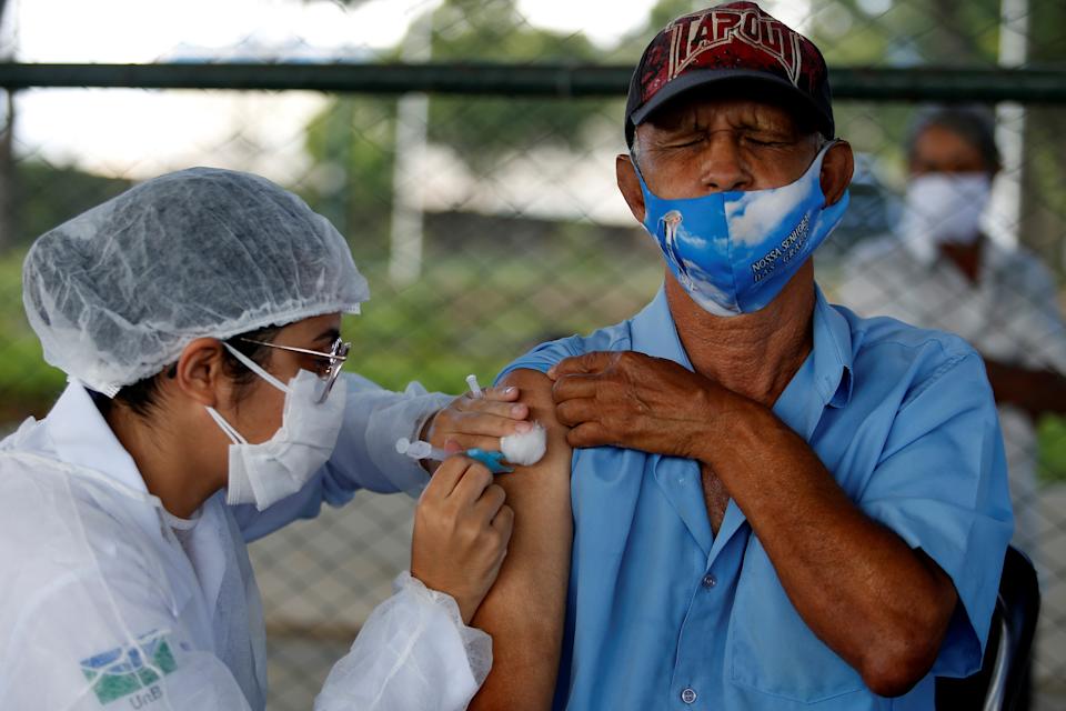 Em Salvador vacinação contra Covid-19 segue apenas com 2º dose nesta terça (13)