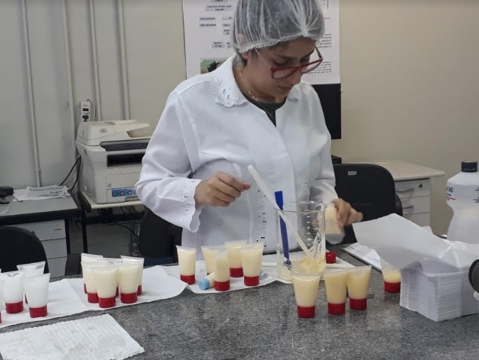 Pesquisadoras da UFPB criam creme hidratante antienvelhecimento a partir da polpa de cajá