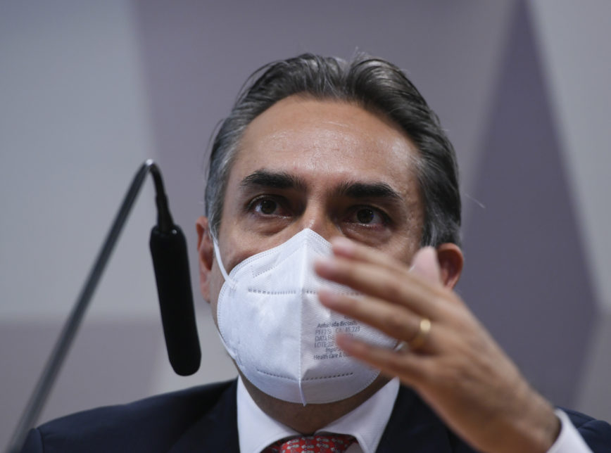 Em CPI executivo da Pfizer afirma que em 2020 fez três ofertas ao Brasil