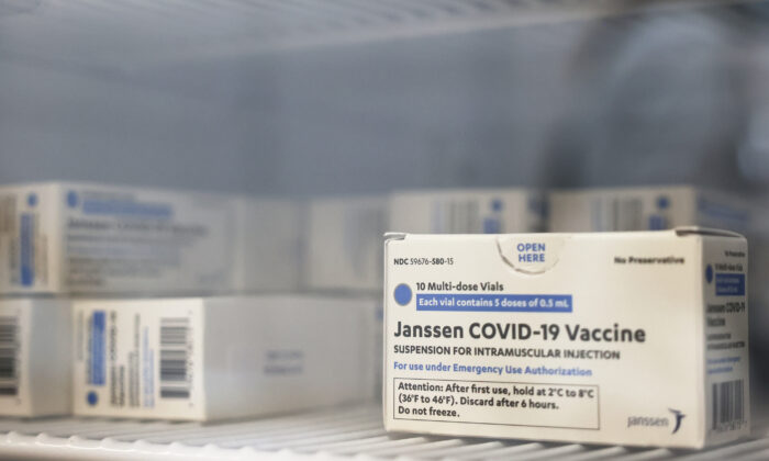Anvisa libera 2 milhões de doses da vacina Janssen após receber documentação pendente