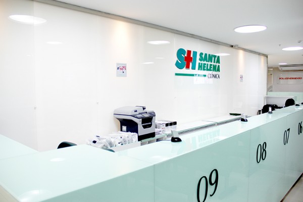 Grupo Santa Helena abre vagas para Farmacêutico, Enfermeiro e mais três funções