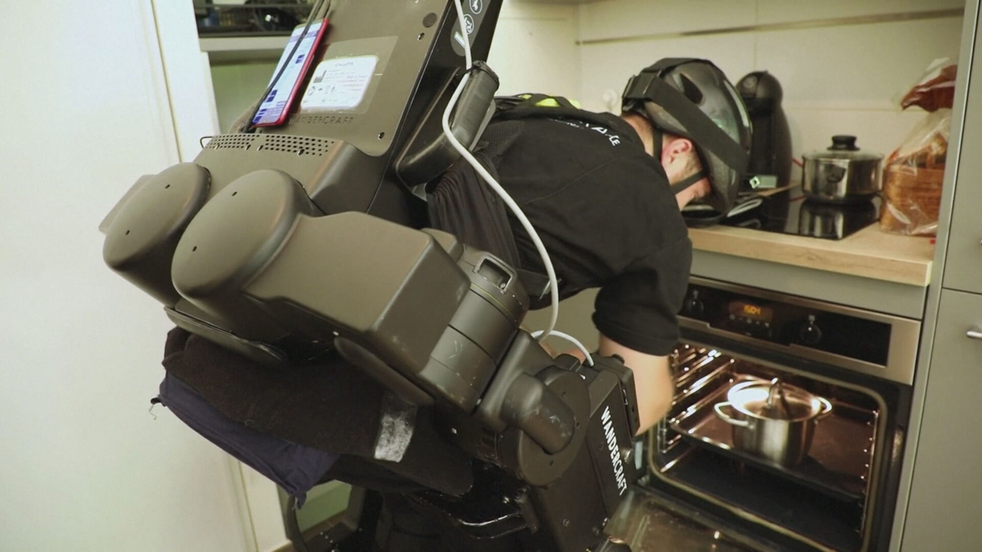 Cientistas de Harvard desenvolvem exoesqueleto para pacientes com Parkinson