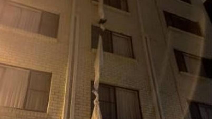 Homem foge de quarentena de Covid na Austrália usando lençóis, diz polícia