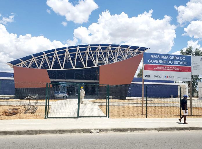 Policlínicas em Brumado e Ribeira do Pombal serão inauguradas no mês de Julho