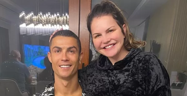 Irmã de Cristiano Ronaldo é internada com pneumonia devido a complicações da Covid