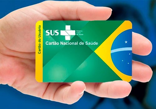 Cartão SUS desatualizado tem gerado lentidão nos pontos de vacinação contra Covid-19