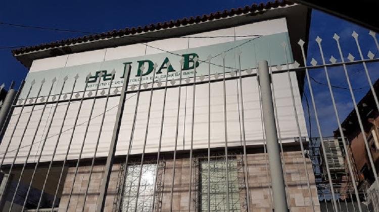 Polícia pede prisão de médico suspeito de assediar mãe e filha em clínica de Salvador