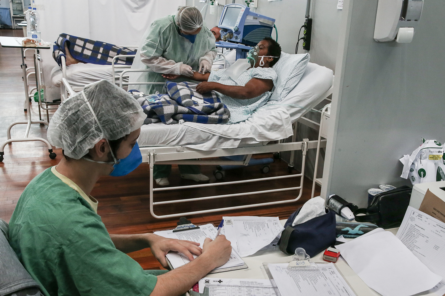 Médicos pedem estado de emergência no Japão para conter Covid