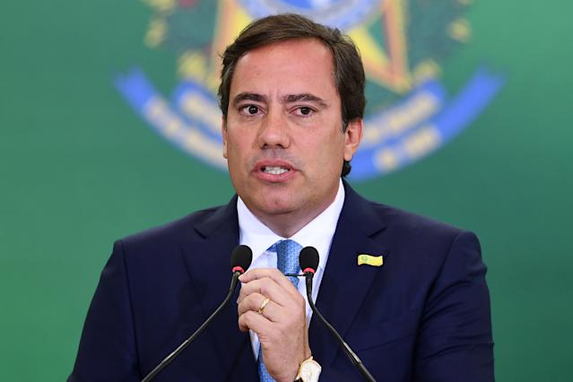 Presidente da Caixa testa positivo para covid-19 após retornar de Nova York