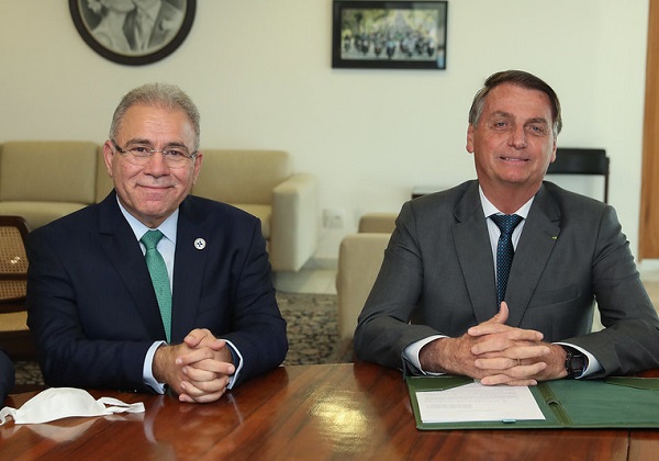 Ministro Marcelo Queiroga testa positivo para Covid-19