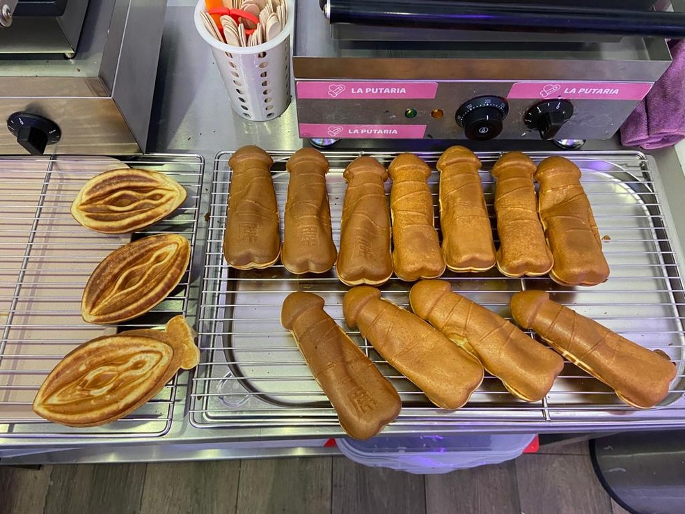Loja de brasileira vende crepes em forma de vagina e pênis em Lisboa