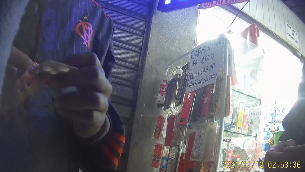 Remédio abortivo é vendido livremente no comércio popular do Rio