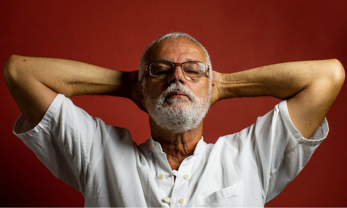 Planserv nega cirurgia a esposa de Roberto Mendes e cantor denuncia