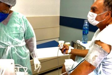 Homem contaminado pelo coronavírus e não vacinado reconhece a importância da imunização