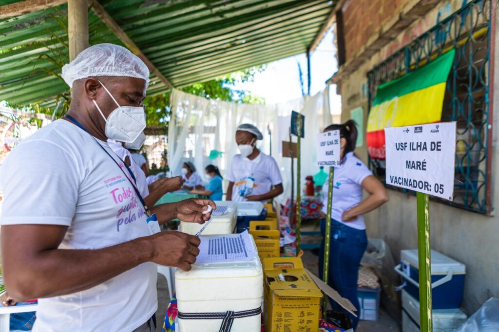 Ilha de Maré recebe vacinação contra gripe e Covid-19 nesta quarta (29)