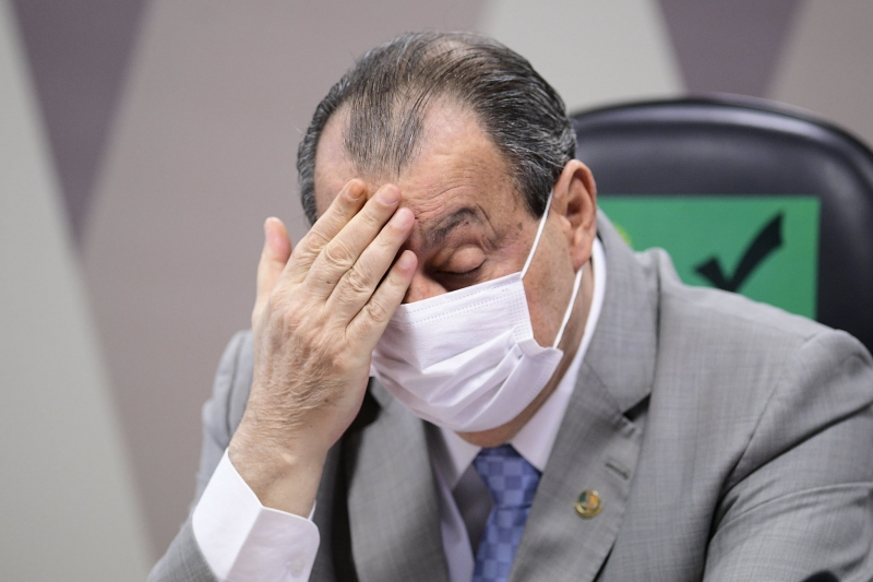 Senador Omar Aziz testa positivo para Covid-19 nesta sexta-feira