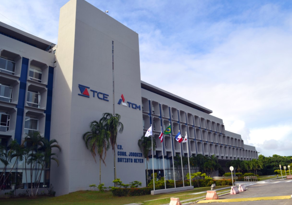 Acesso ao TCE/BA só com comprovante de vacina a partir do dia 17 de janeiro