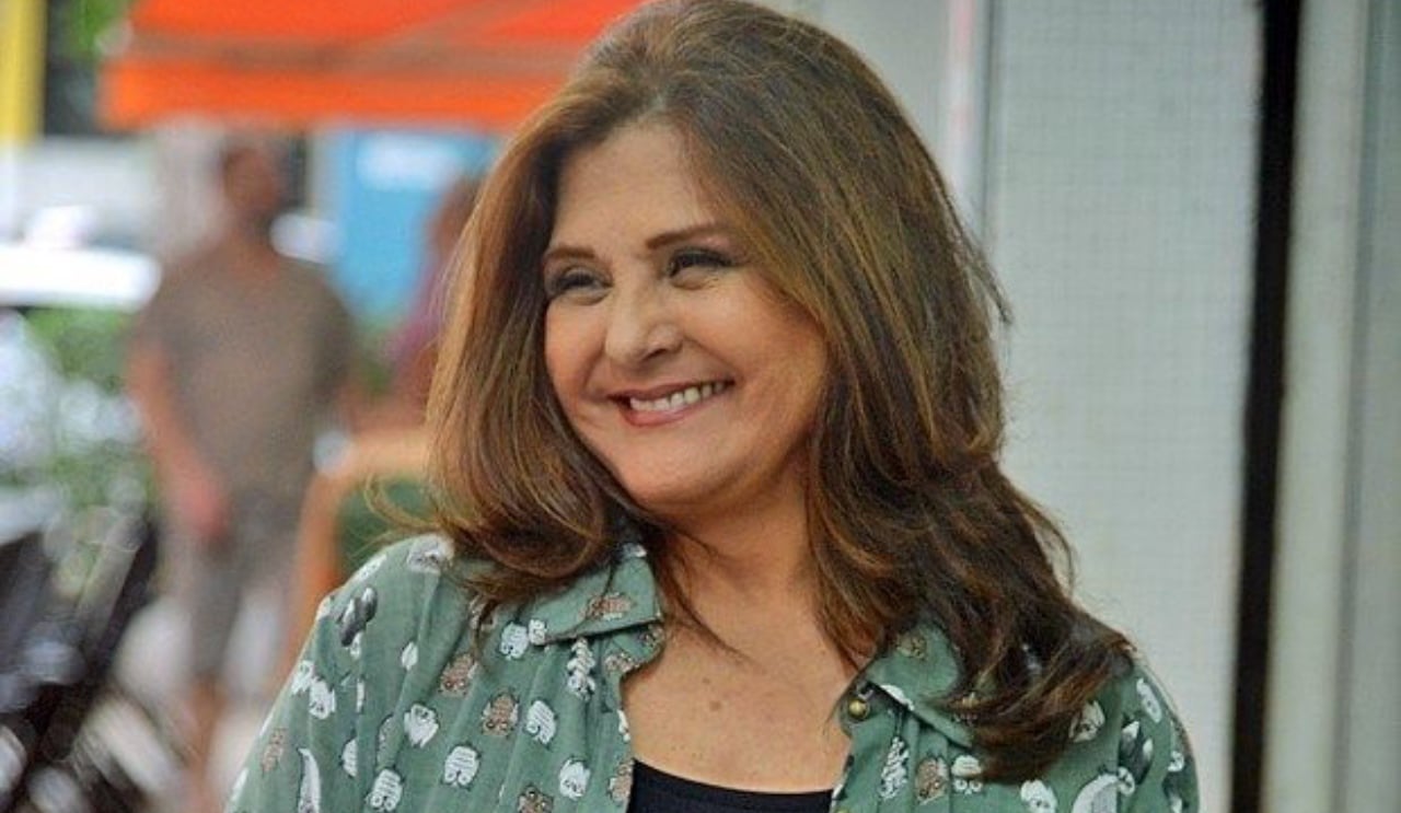 Atriz Elizangela é internada em estado grave com sequelas da Covid-19