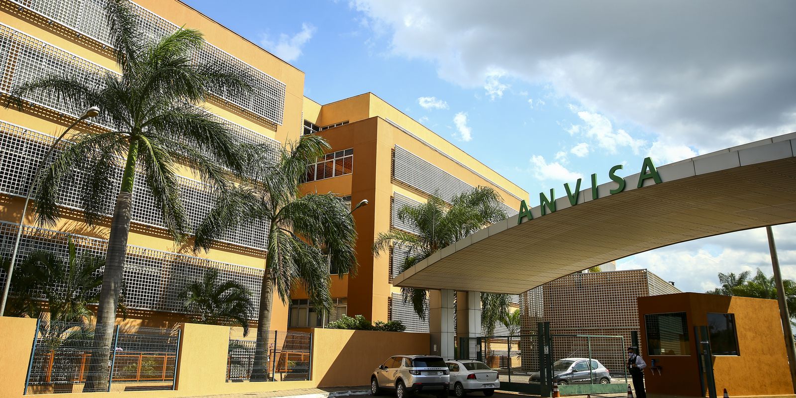 Anvisa determina recolhimento de suplementos alimentares irregulares